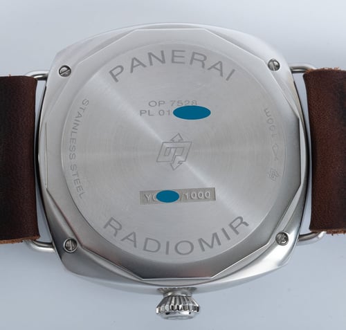 Caseback of Radiomir Tre Giorni