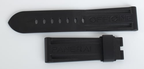 Open Clasp Shot of Luminor 3 Days GMT Ceramica
