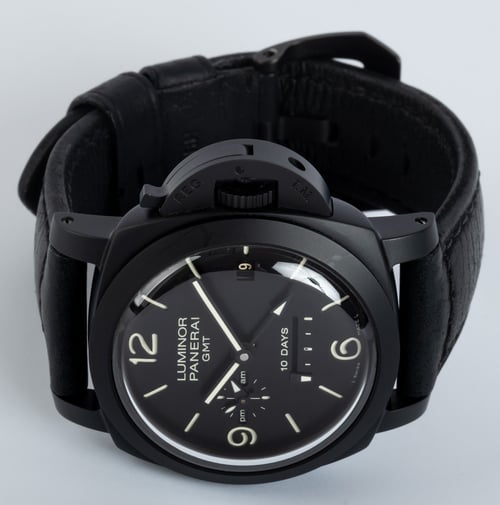 Front View of Luminor 1950 10 Day GMT Ceramica