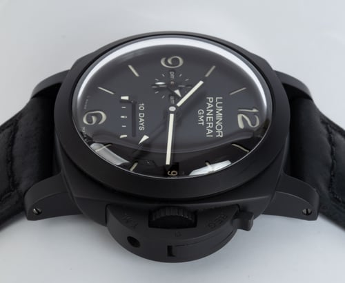 Crown Side Shot of Luminor 1950 10 Day GMT Ceramica