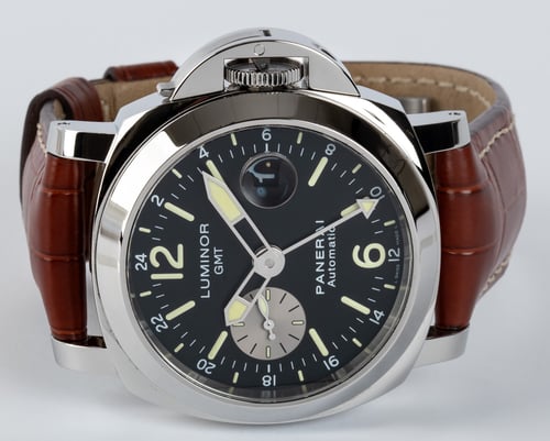 Front View of Luminor GMT