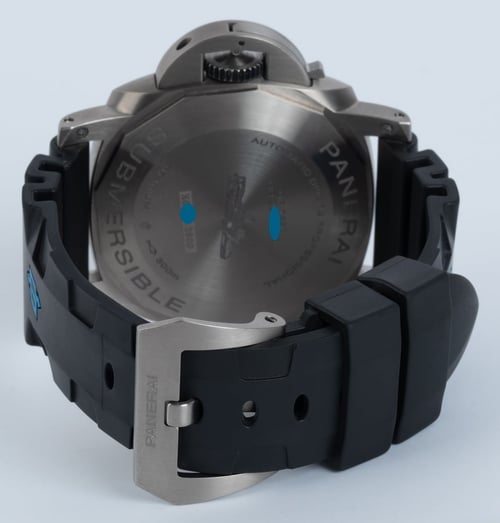 Rear / Band View of Luminor Submersible 1950 3 Days Titanio