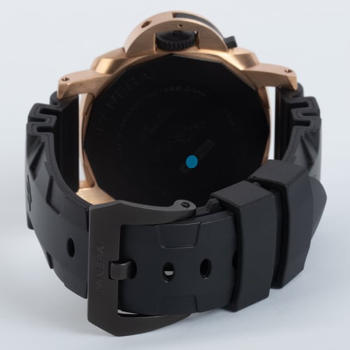 Rear / Band View of Submersible QuarantaQuattro Goldtech OroCarbo