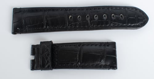 Open Clasp Shot of Submersible QuarantaQuattro Goldtech OroCarbo