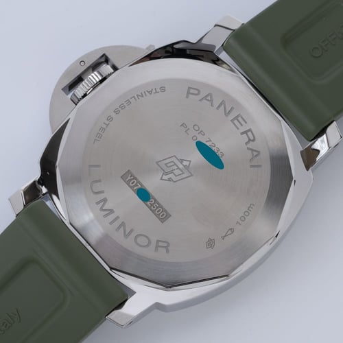 Caseback of Luminor Base Logo