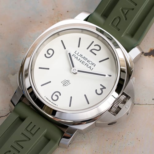 Stylied photo of  of Luminor Base Logo