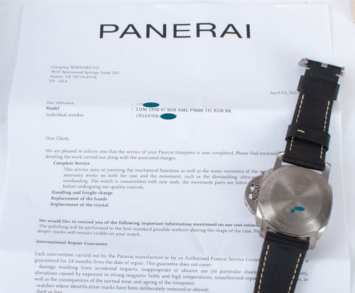 Paper shot of Luminor Submersible 1950 Amagnetic 3 Days Automatic Titanio