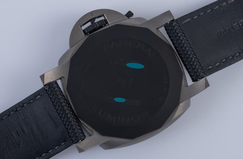 Caseback of Luminor Marina TuttoGrigio 44mm
