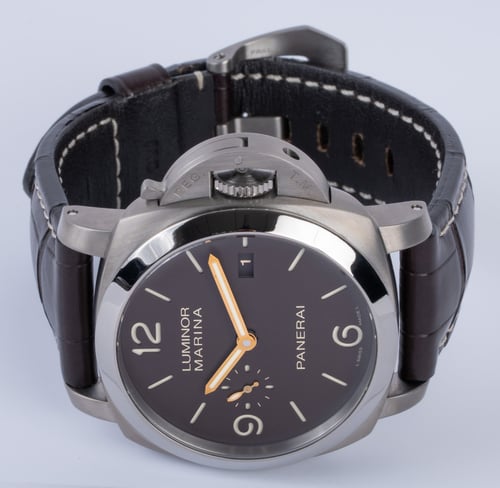 Front View of Luminor 1950 3 Days