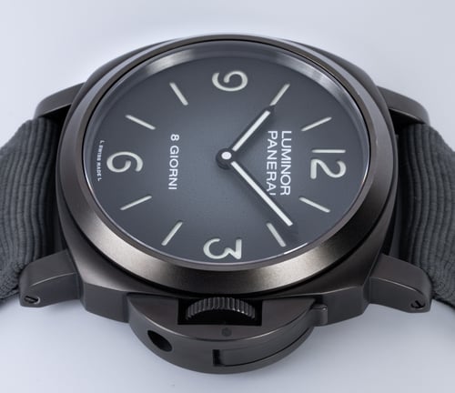 Crown Side Shot of Luminor Base 'Geneva' DLC