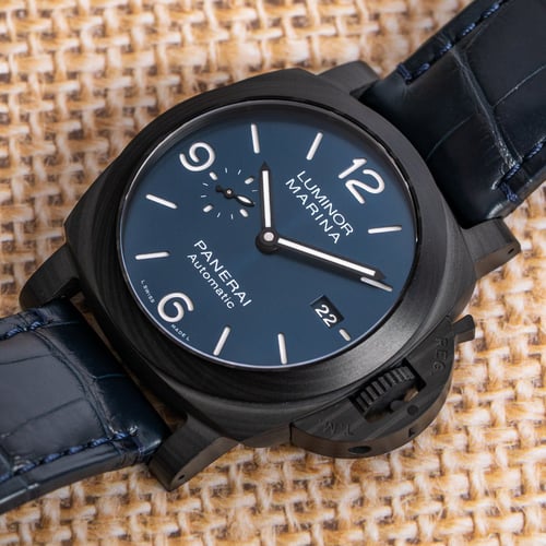 Extra Shot of Luminor Carbotech Blu Notte 44