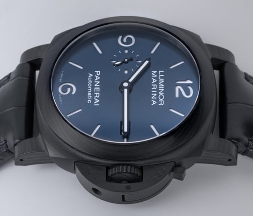 Crown Side Shot of Luminor Carbotech Blu Notte 44