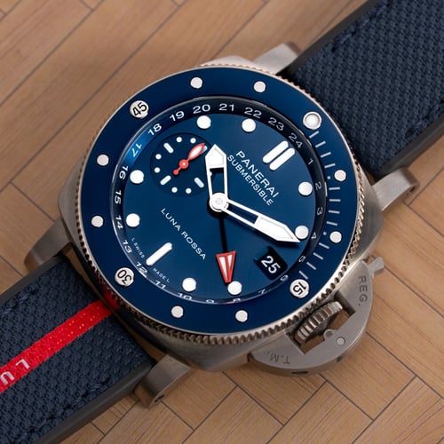 Stylied photo of  of Submersible GMT Luna Rossa Titanio
