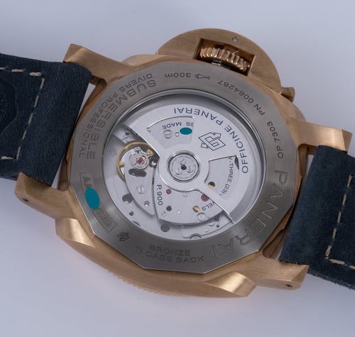 Caseback of Submersible Bronzo