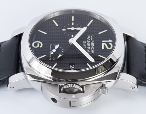 Crown Side Shot of Luminor Marina 1950 3 Days GMT