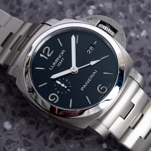 Stylied photo of  of Luminor 1950 3 Days GMT