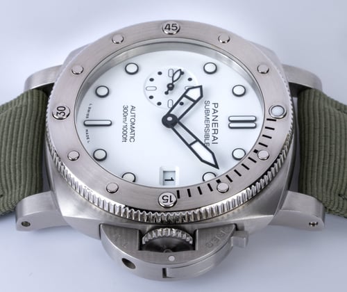 Crown Side Shot of Submersible QuarantaQuattro Bianco