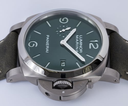Crown Side Shot of Luminor Marina 44