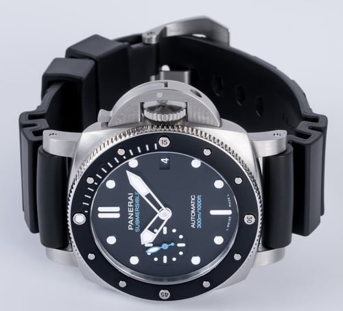 Front View of Luminor Submersible