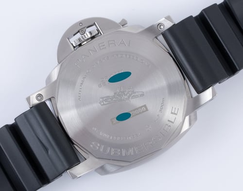 Caseback of Luminor Submersible