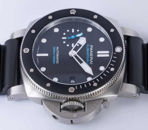 Crown Side Shot of Luminor Submersible