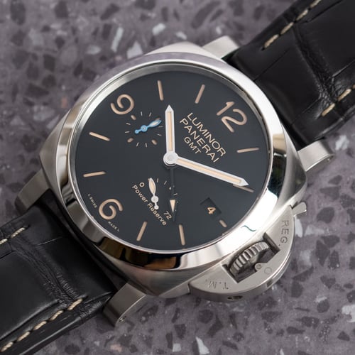 Stylied photo of  of Luminor Marina 1950 3 Days GMT