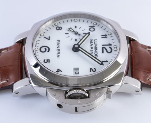 Crown Side Shot of Luminor 1950 3 Days 42MM
