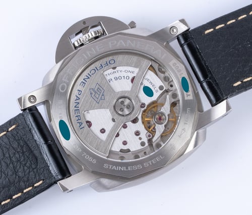Caseback of Luminor Marina 1950 3 Days 42mm