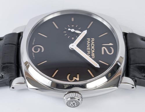 Crown Side Shot of Radiomir 1940