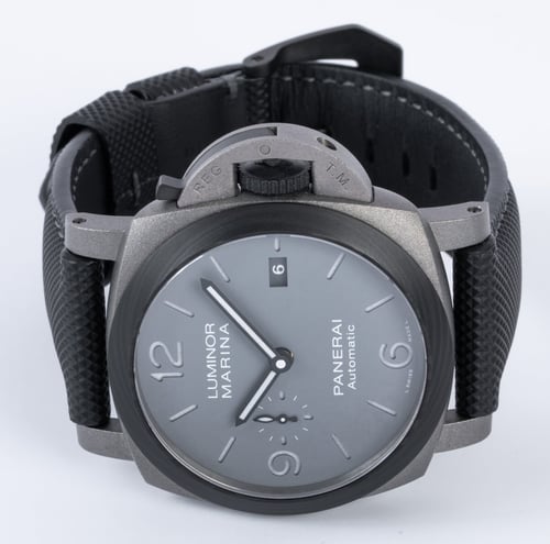 Front View of Luminor Marina TuttoGrigio 44mm