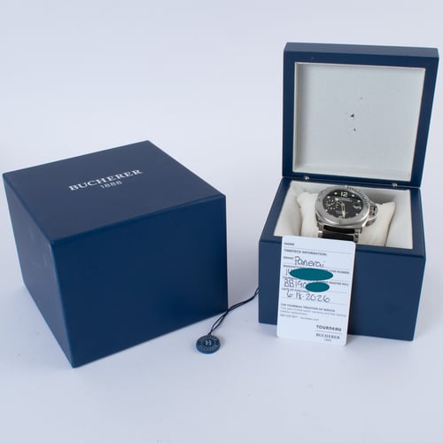 Box / Paper shot of Luminor Submersible