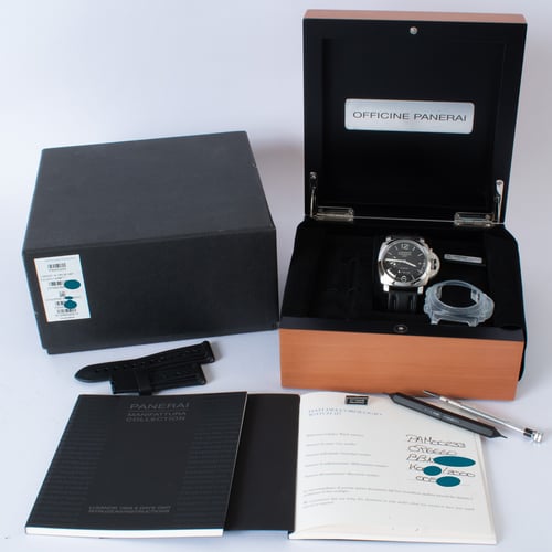 Box / Paper shot of Luminor 1950 8 Days GMT 'Dot Dial'