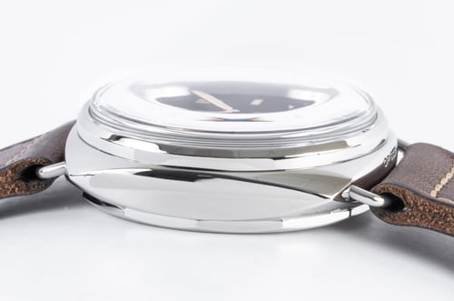 9' Side Shot of Radiomir California 47mm