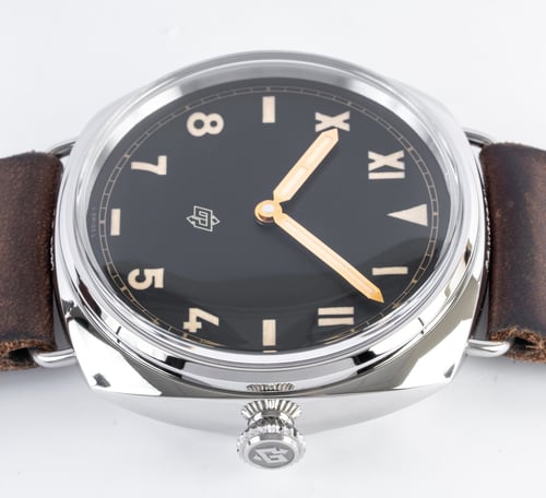 Crown Side Shot of Radiomir California 47mm
