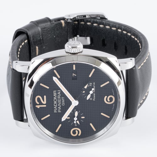 Front View of Radiomir 1940 3 Day GMT