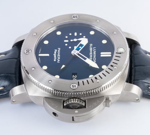 Crown Side Shot of Lum 1950 Regatta Submersible GMT 47mm