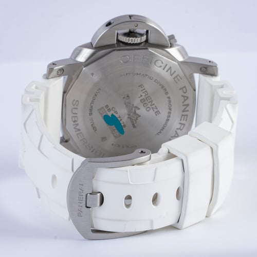 Rear / Band View of Luminor Submersible 1950 3 Days Auto 42mm