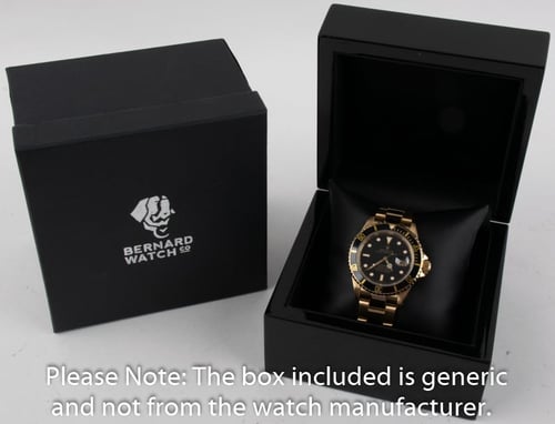 Box / Paper shot of Submariner Date