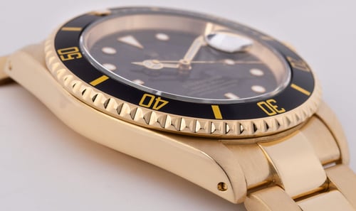 9' Side Shot of Submariner Date