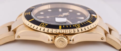 Crown Side Shot of Submariner Date
