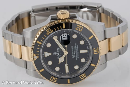 Front View of Submariner Date
