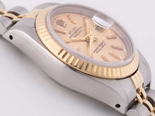 9' Side Shot of Ladies Datejust