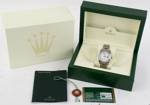 Box / Paper shot of Datejust