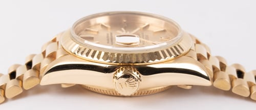 Crown Side Shot of Ladies Datejust President