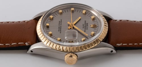Crown Side Shot of Date Vintage
