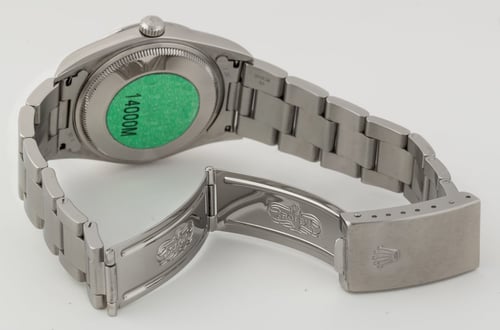 Open Clasp Shot of Air-King