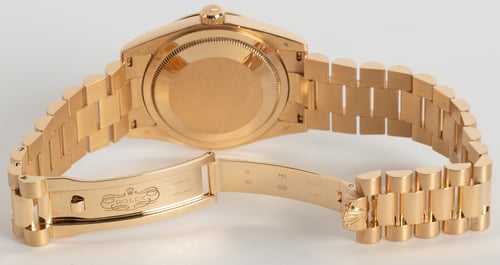 Open Clasp Shot of Day-Date President