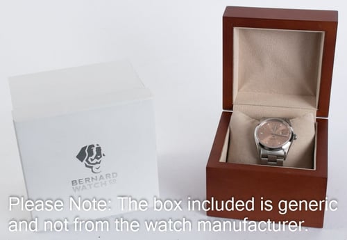 Box / Paper shot of Date