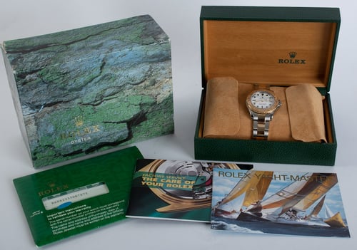 Box / Paper shot of Yacht-Master Midsize