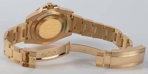 Open Clasp Shot of Submariner Date